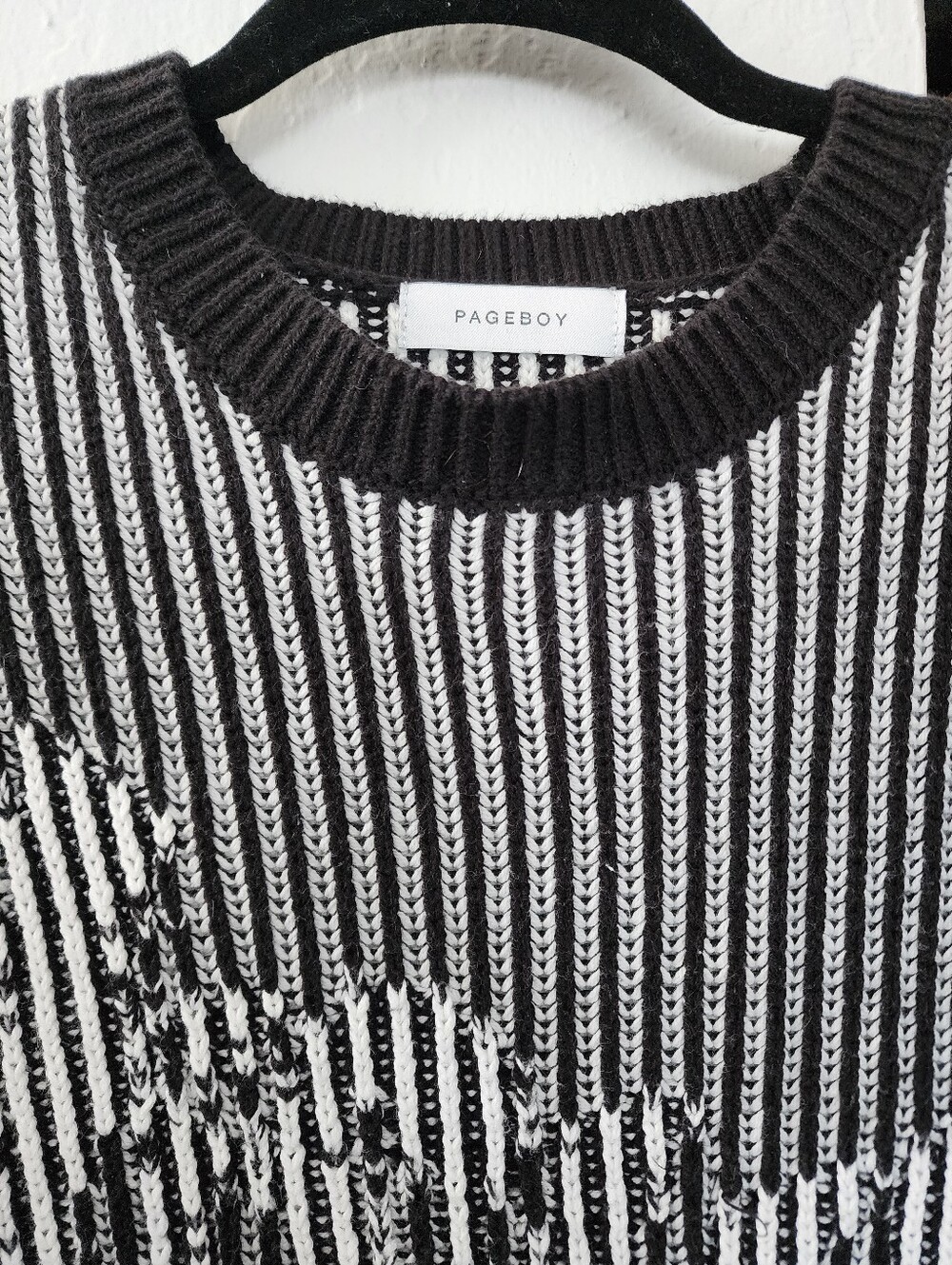 Pageboy Black and White Knit Sweater - Picture 3 of 6